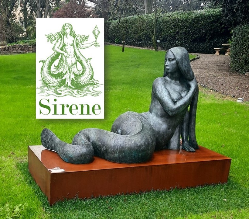 Luigi+Galligani%27s+Mermaids+paint+the+park+of+the+Four+Seasons+Hotel+in+Florence+azure.